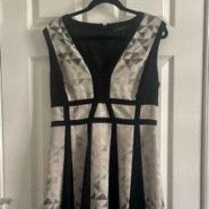 BCBG MaxAzria  Black and Geometric Print Knee Length Coctail Dress Sz 12